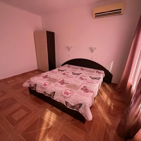 Saint Elena Apartment *