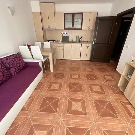 Saint Elena Apartment