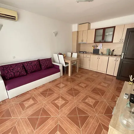 Saint Elena Apartment *